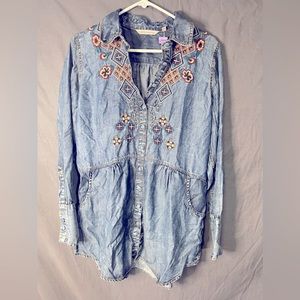 Soft surroundings beautiful med shirt